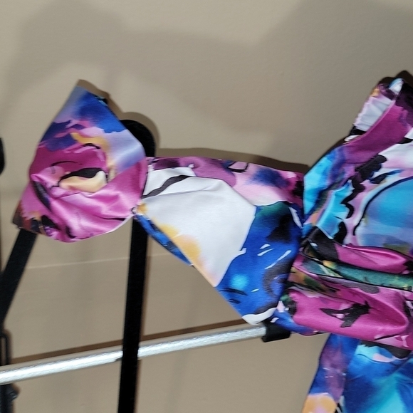 Bisou Bisou One Shoulder Floral Dress - Purple and Blue - Picture 3 of 6